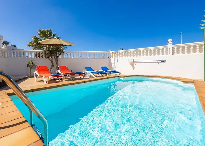 Alegranza Villa Puerto del Carmen (Lanzarote)