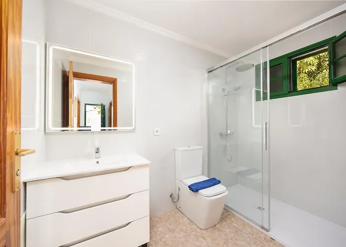 Alegranza Villa Puerto del Carmen (Lanzarote)